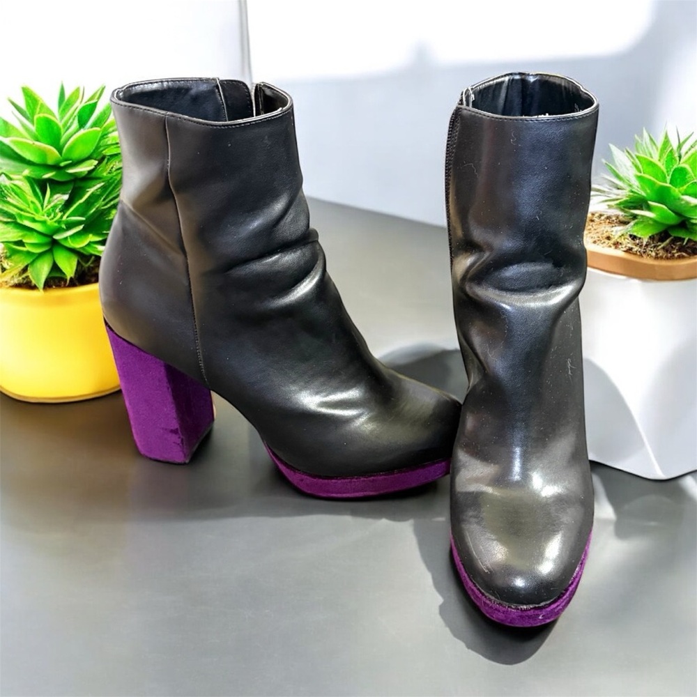 Design Lab Lord & Taylor Black and Purple Heeled Boots